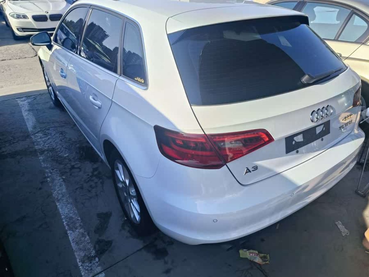奧迪 奧迪A3  2016款 Sportback 35 TFSI 領(lǐng)英型圖片
