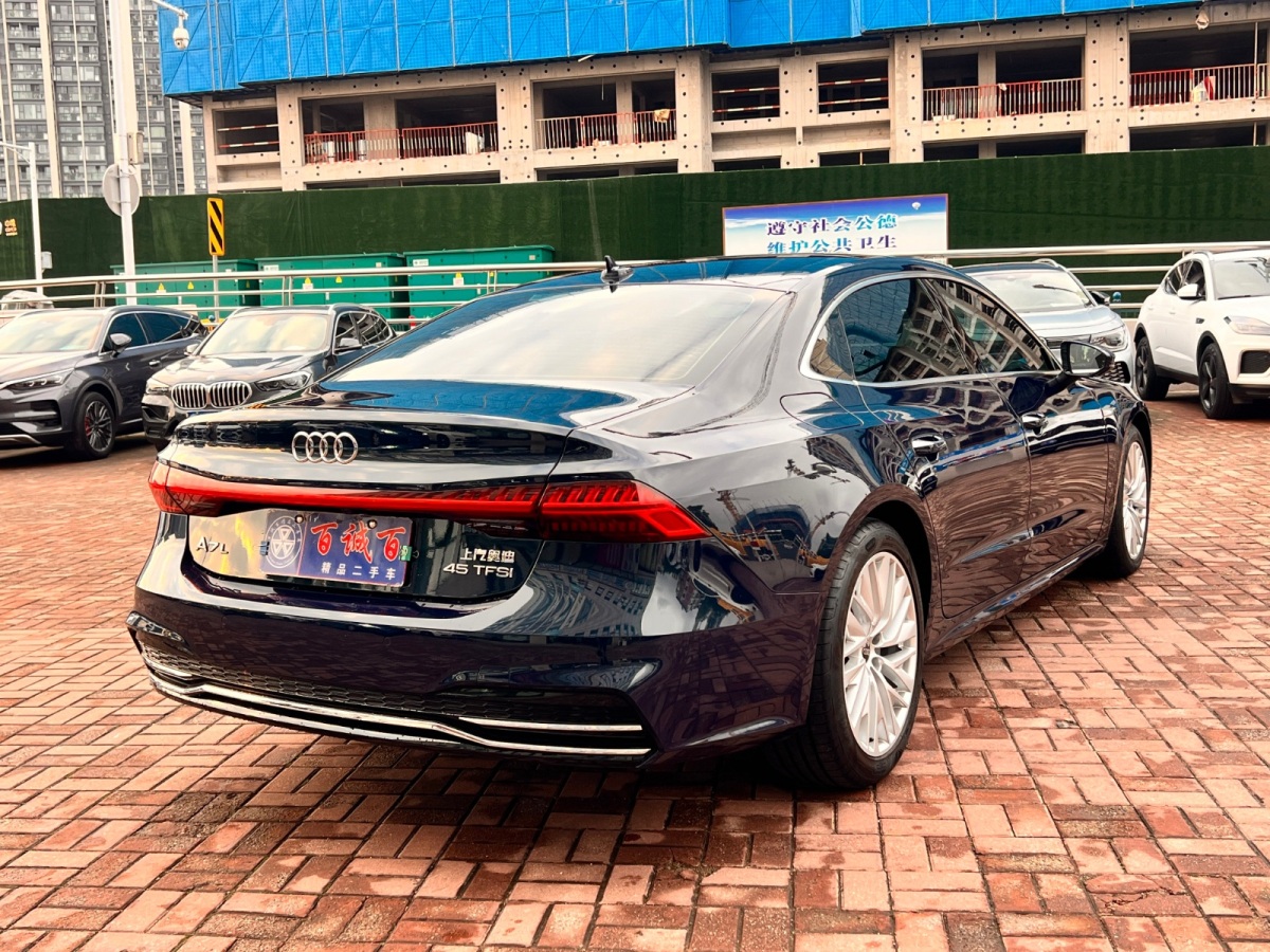 奧迪 奧迪A7L 奧迪A7 2022款 45 TFSI S-Line 筑夢型流晶套裝圖片