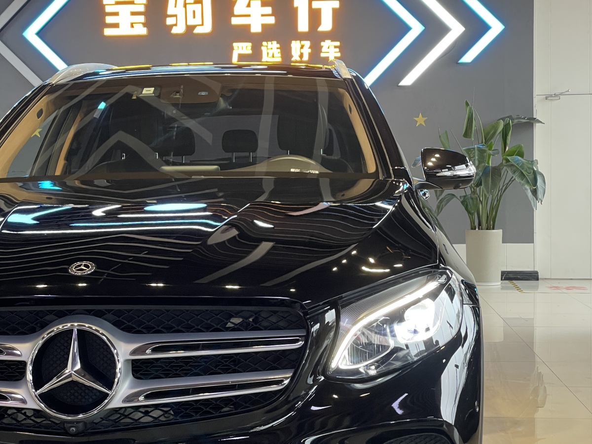 奔馳 奔馳GLC  2018款 改款 GLC 260 4MATIC 豪華型圖片