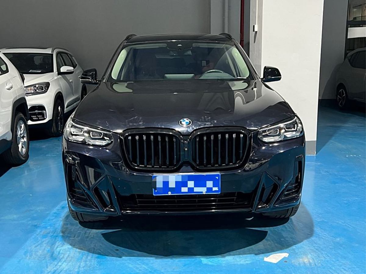 寶馬 寶馬X3  2022款 改款 xDrive30i 領(lǐng)先型 M曜夜套裝圖片