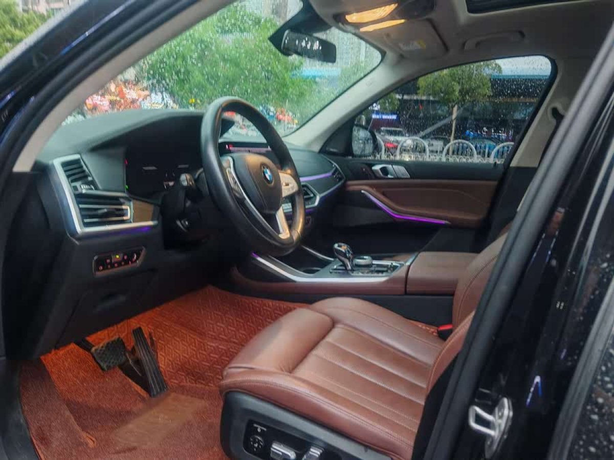 寶馬 寶馬X7  2020款 xDrive40i 領(lǐng)先型豪華套裝圖片