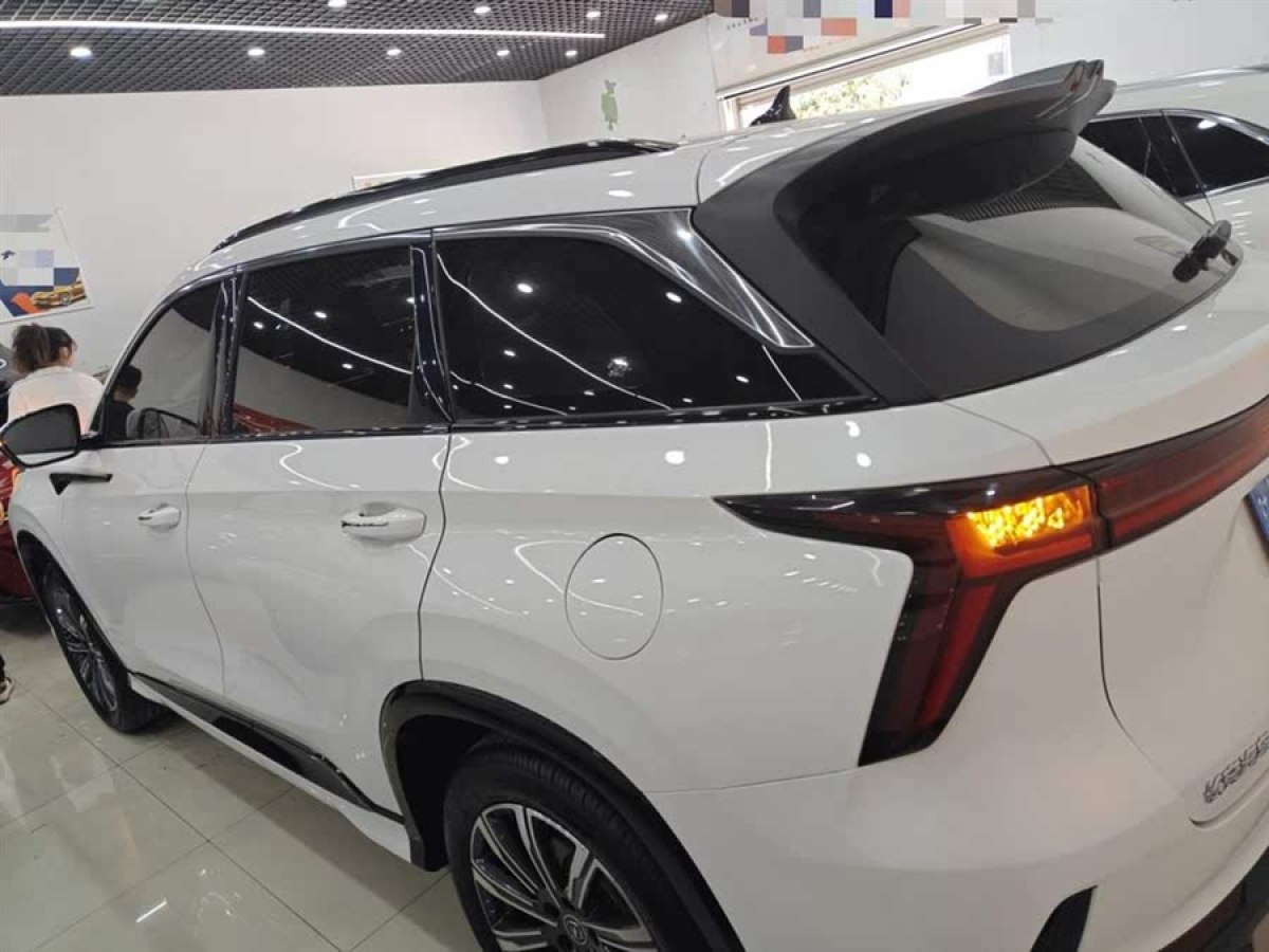 長安 CS75 PLUS  2023款 第三代 1.5T 自動尊貴型圖片