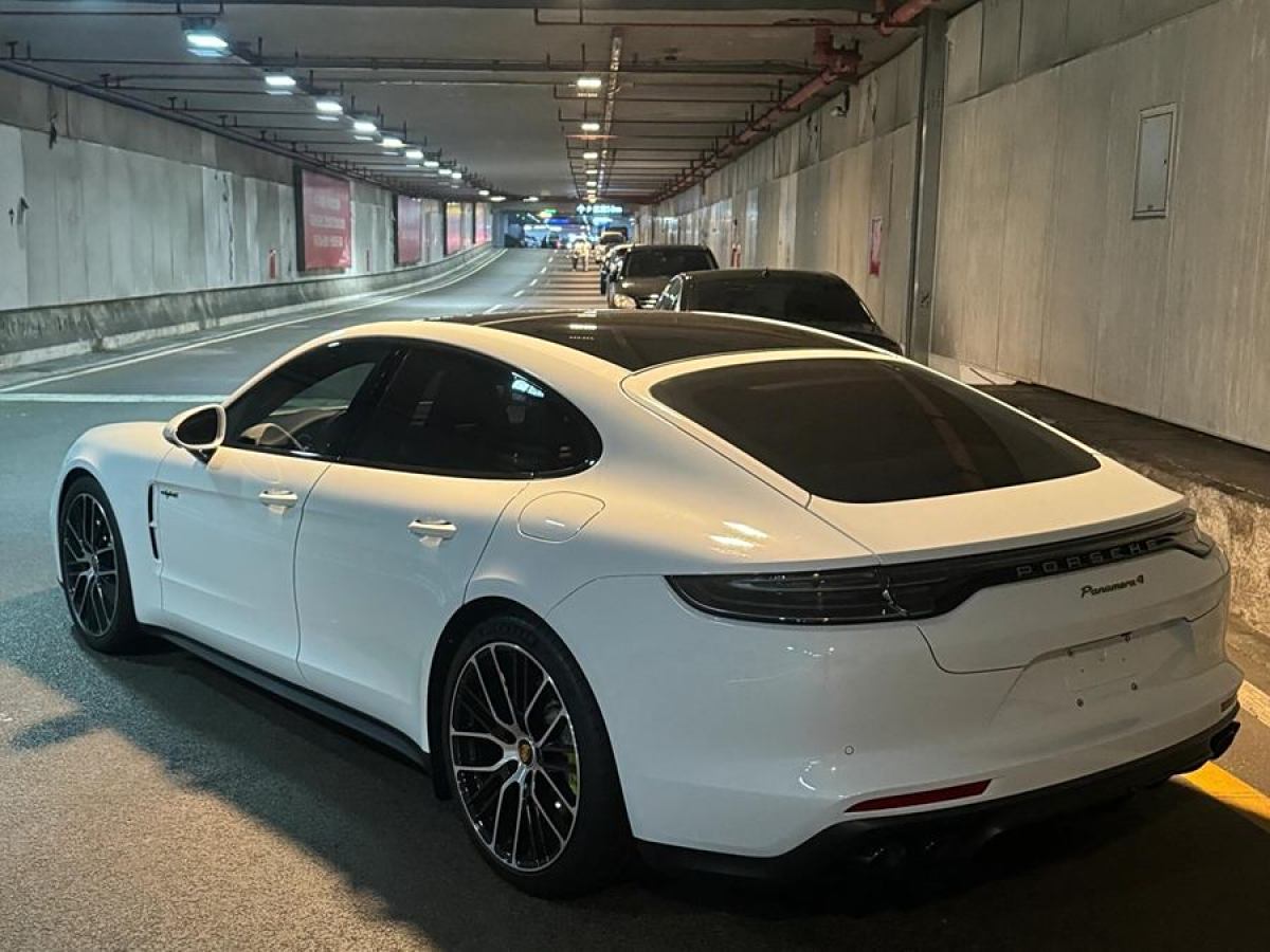 保時(shí)捷 Panamera  2023款 改款 Panamera 2.9T 鉑金版圖片