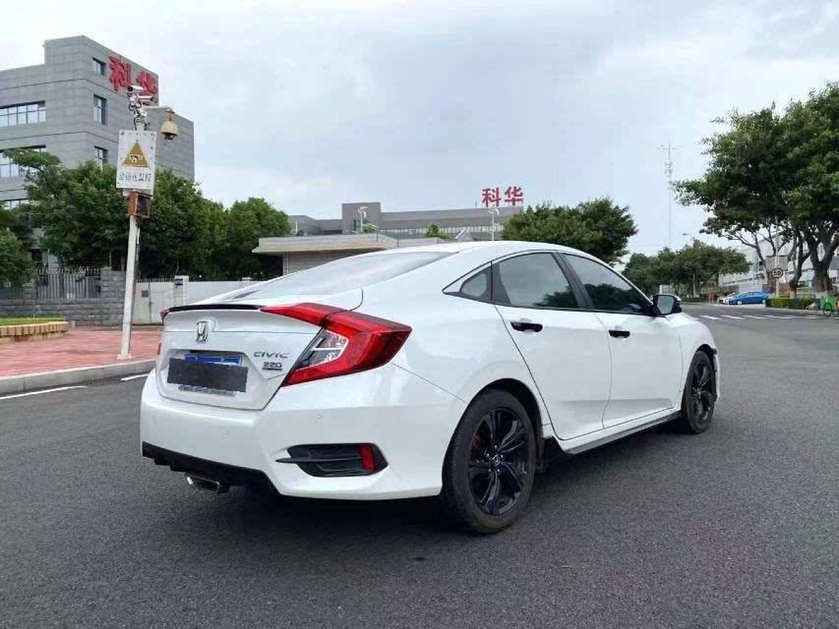 本田 思域  2016款 220TURBO CVT豪華版圖片