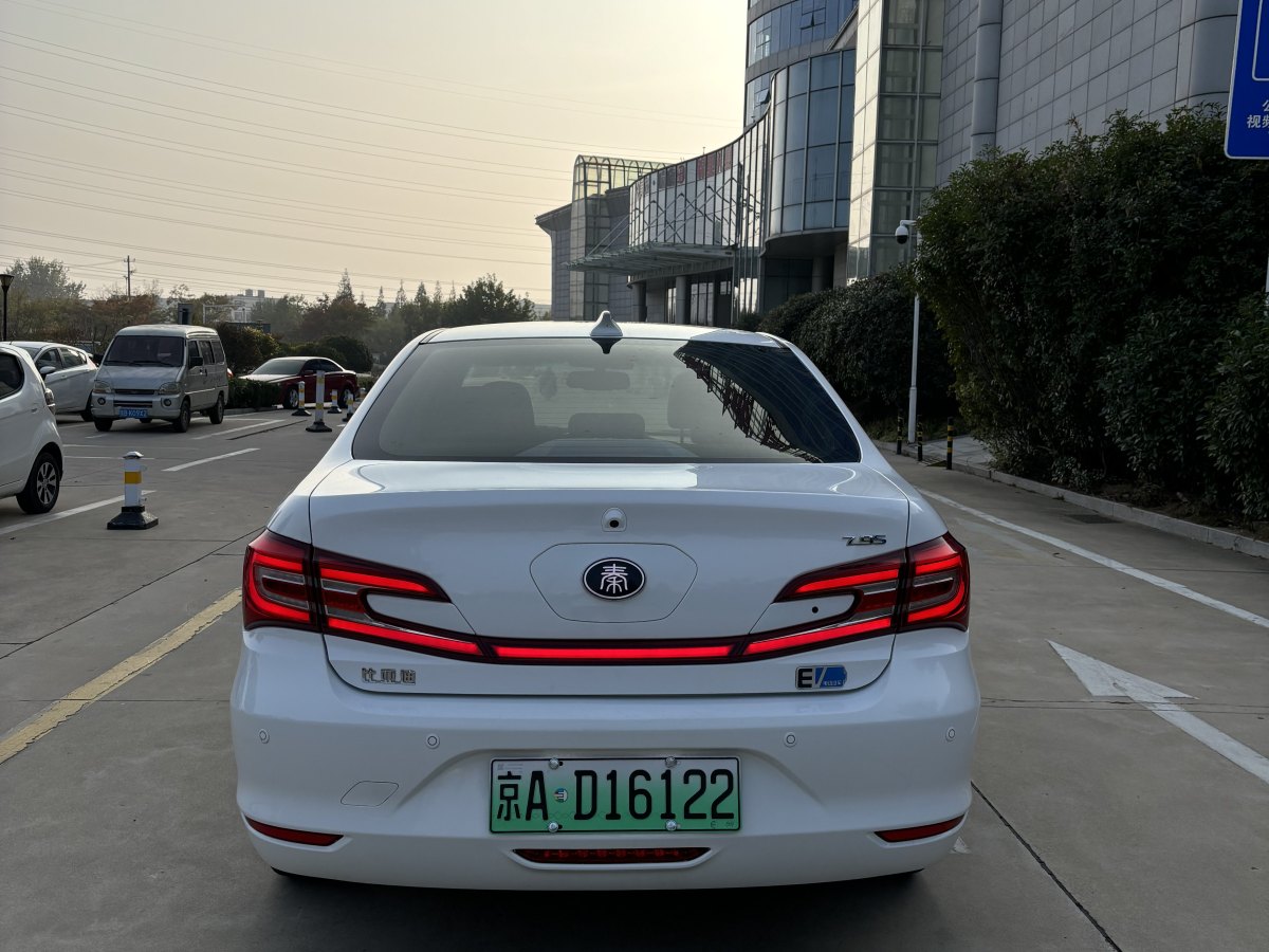 2018年7月比亞迪 秦  2018款 秦EV450 智聯(lián)尊尚型