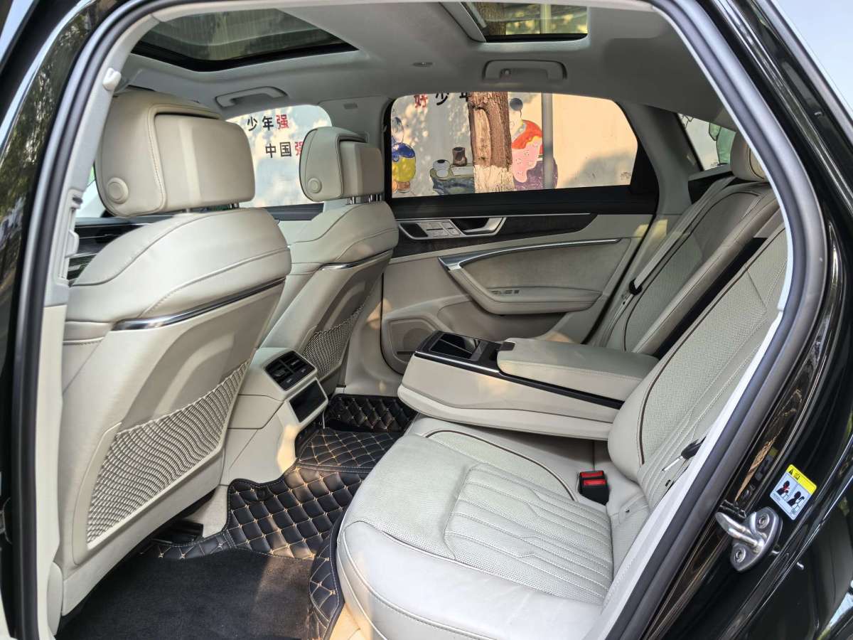 奧迪 奧迪A6L  2022款 55 TFSI quattro 旗艦致雅型圖片