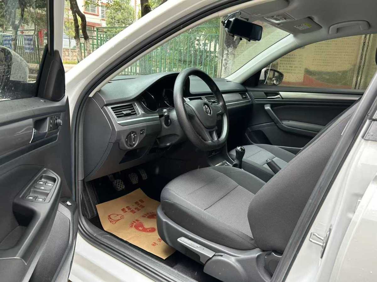 大眾 寶來  2019款 改款 寶來?傳奇 1.5L 手動時尚型 國VI圖片