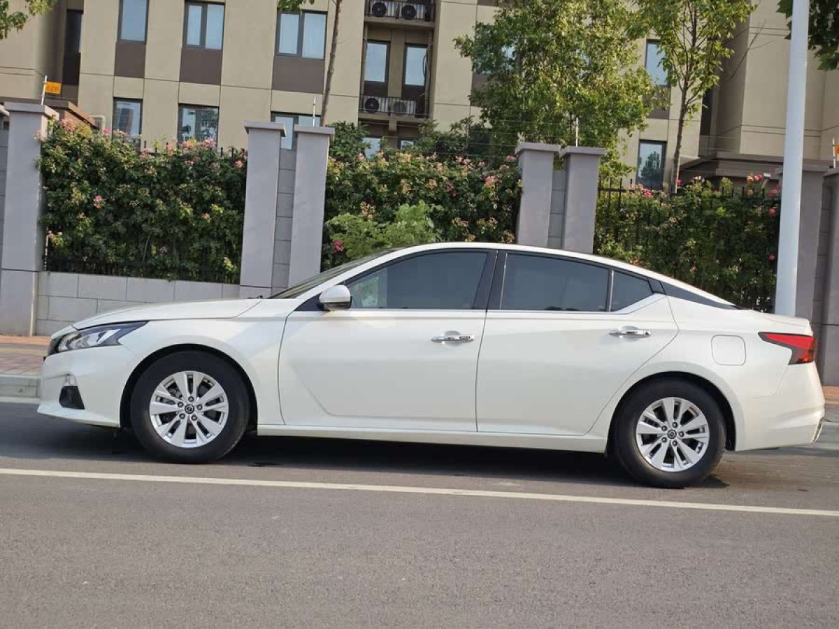 日產(chǎn) 天籟  2020款 改款 2.0L XL 舒適版圖片