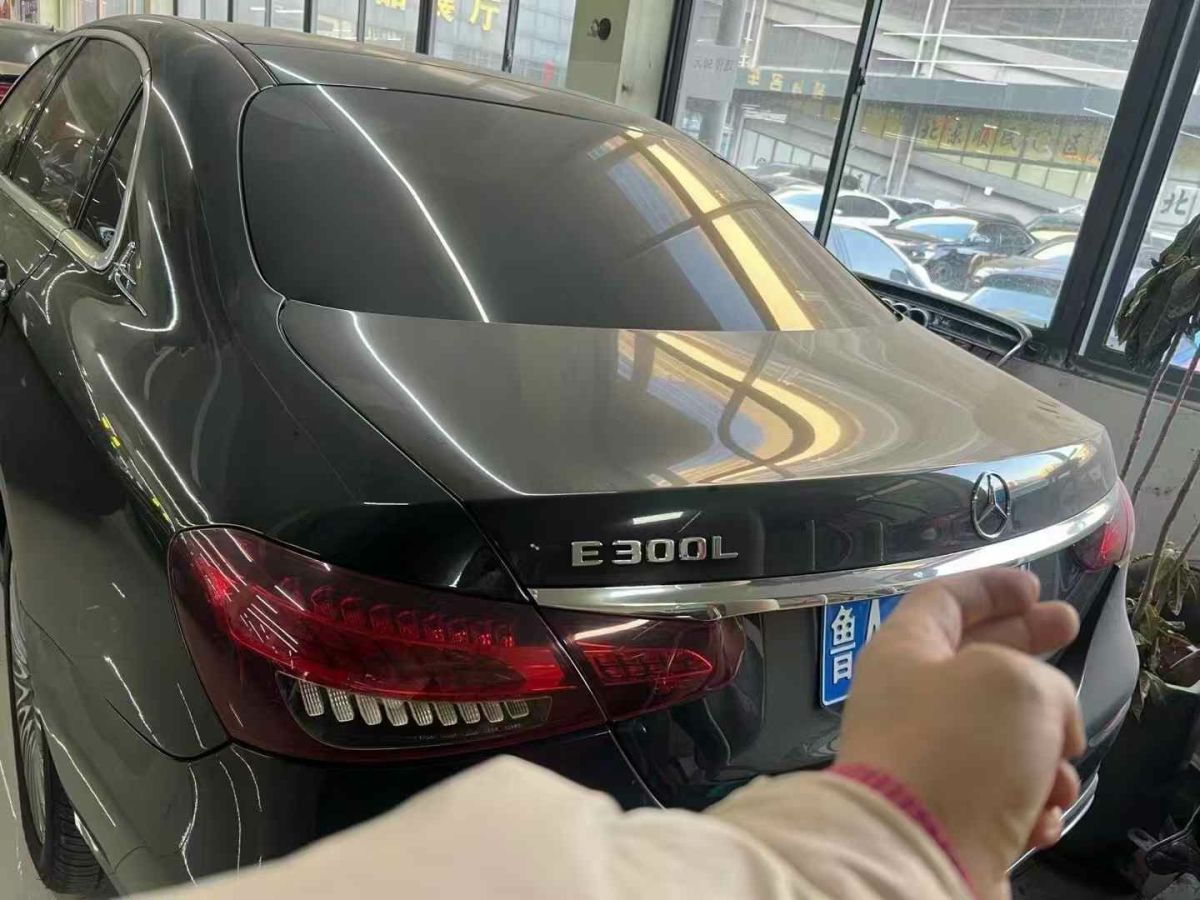 奔馳 奔馳A級(jí)  2019款  A 220 L 4MATIC 運(yùn)動(dòng)轎車圖片