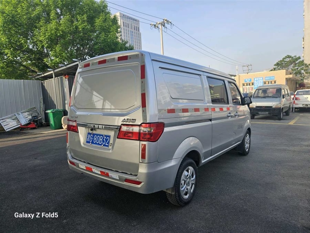 金杯 小海獅X30  2018款 1.3L標(biāo)準(zhǔn)型DLCG12圖片