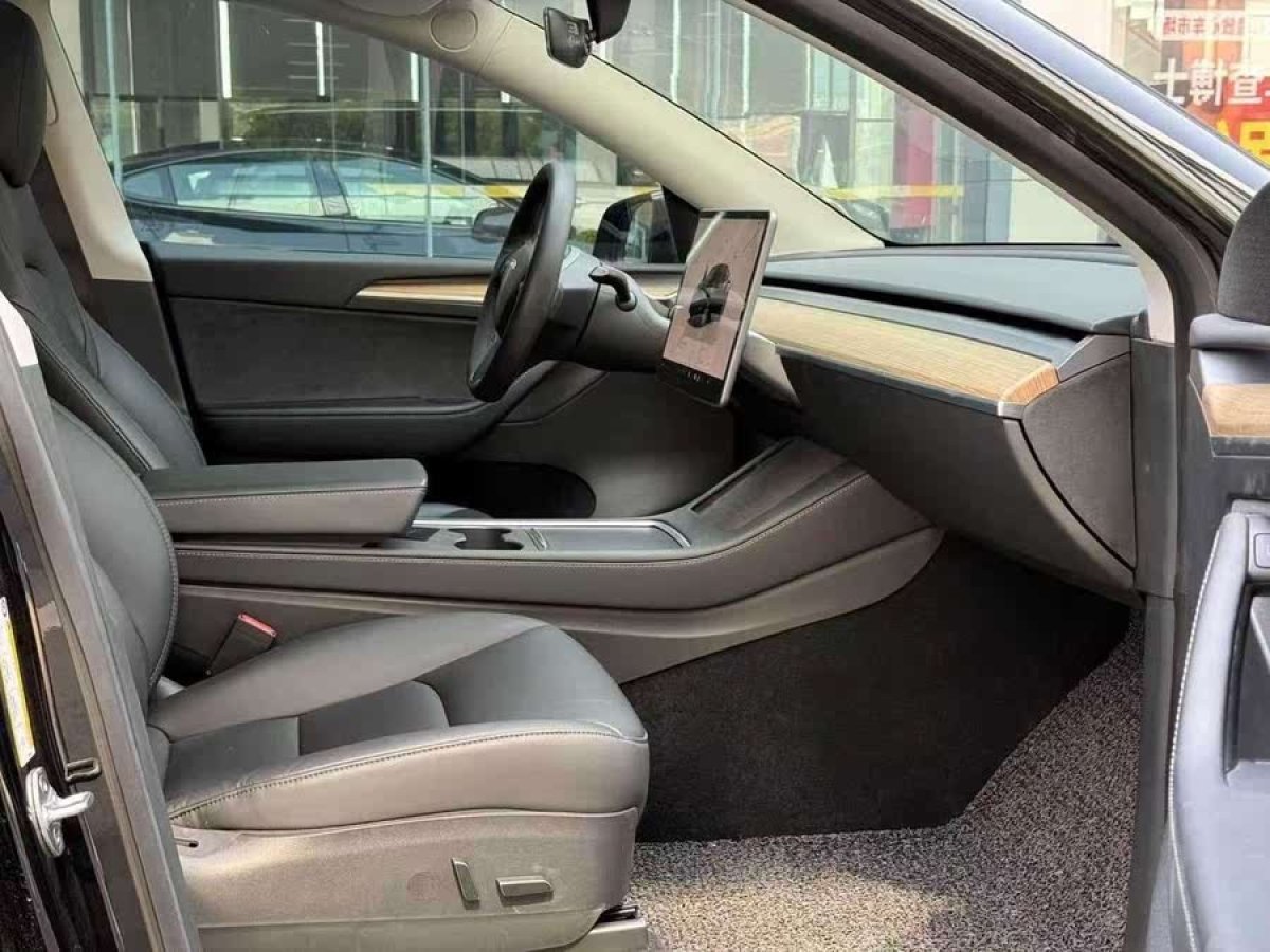 特斯拉 Model Y  2022款 改款 后輪驅動版圖片