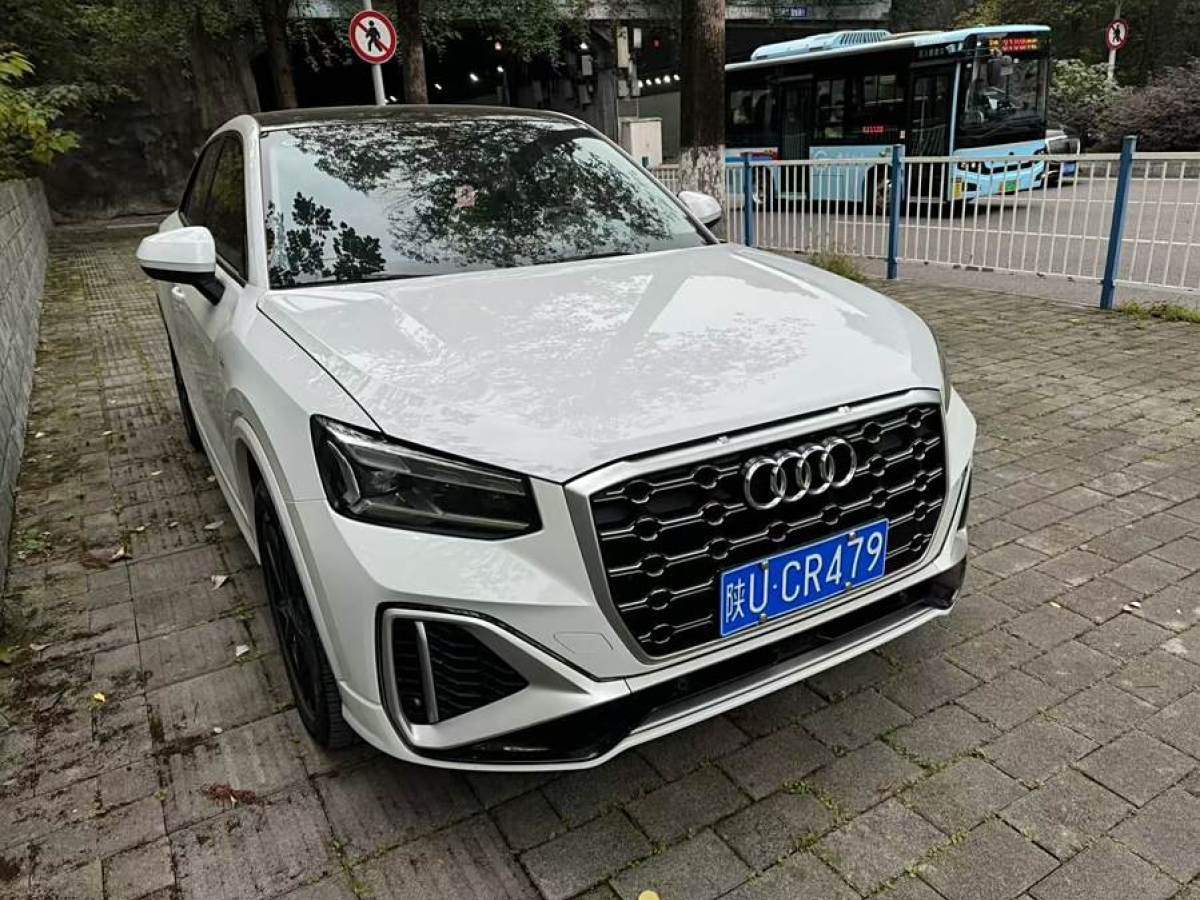 奧迪 奧迪Q2L  2022款 35 TFSI 時(shí)尚動(dòng)感型圖片