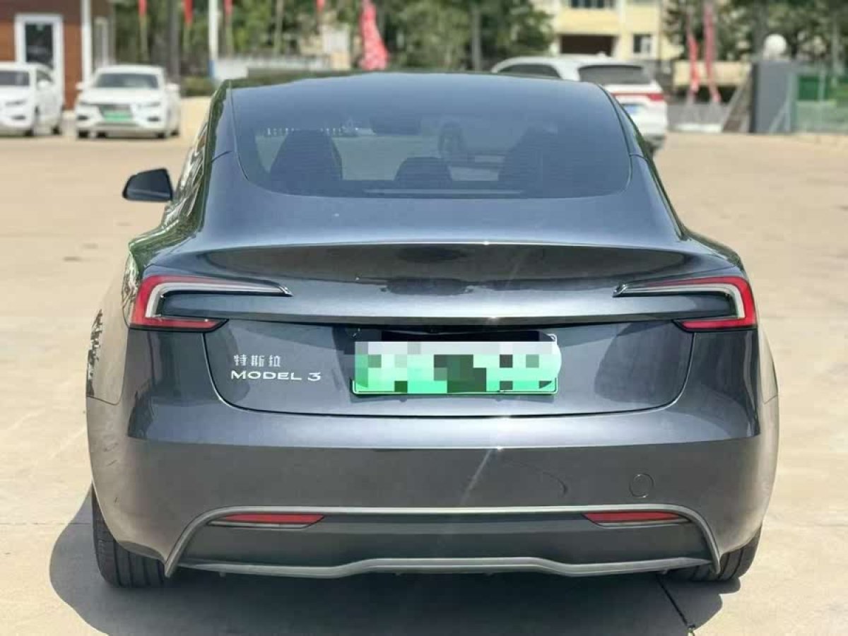 特斯拉 Model 3  2025款 后輪驅(qū)動版圖片