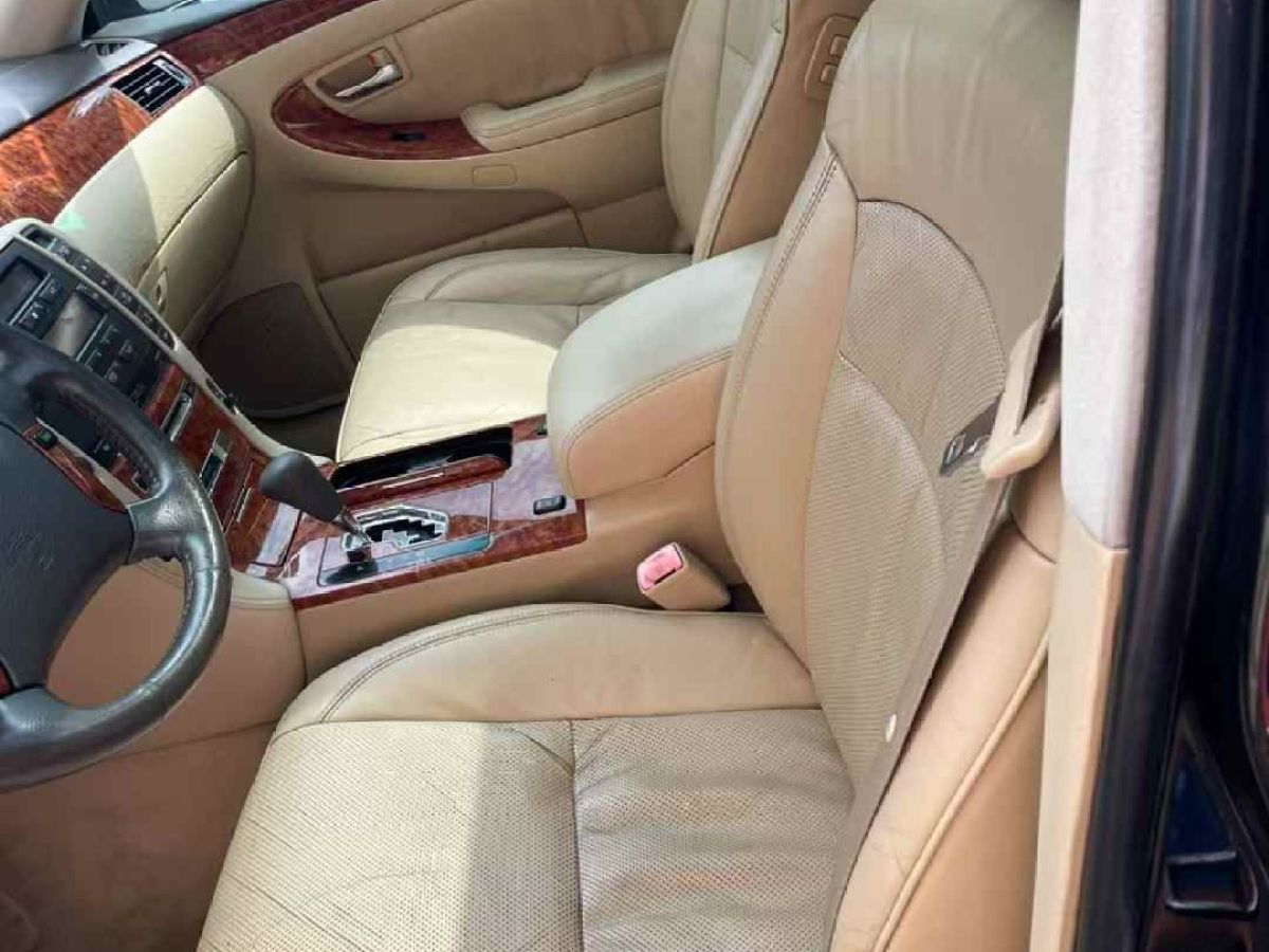 豐田 皇冠  2007款 2.5L Royal 導(dǎo)航版圖片