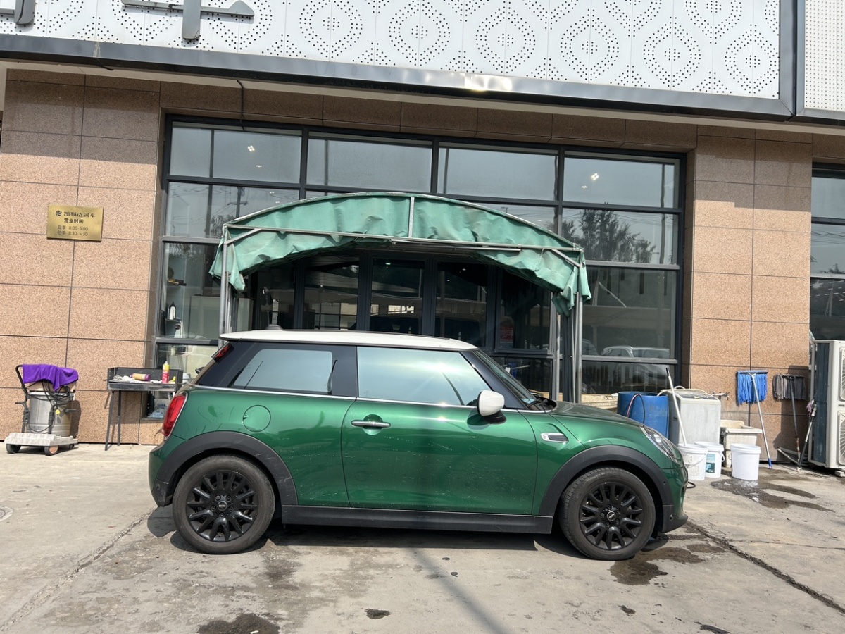 MINI MINI  2021款 1.5T COOPER 經(jīng)典派圖片