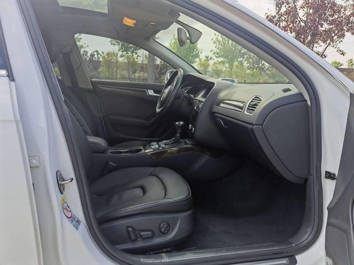 奧迪 奧迪A4L  2013款 35 TFSI 自動(dòng)技術(shù)型圖片
