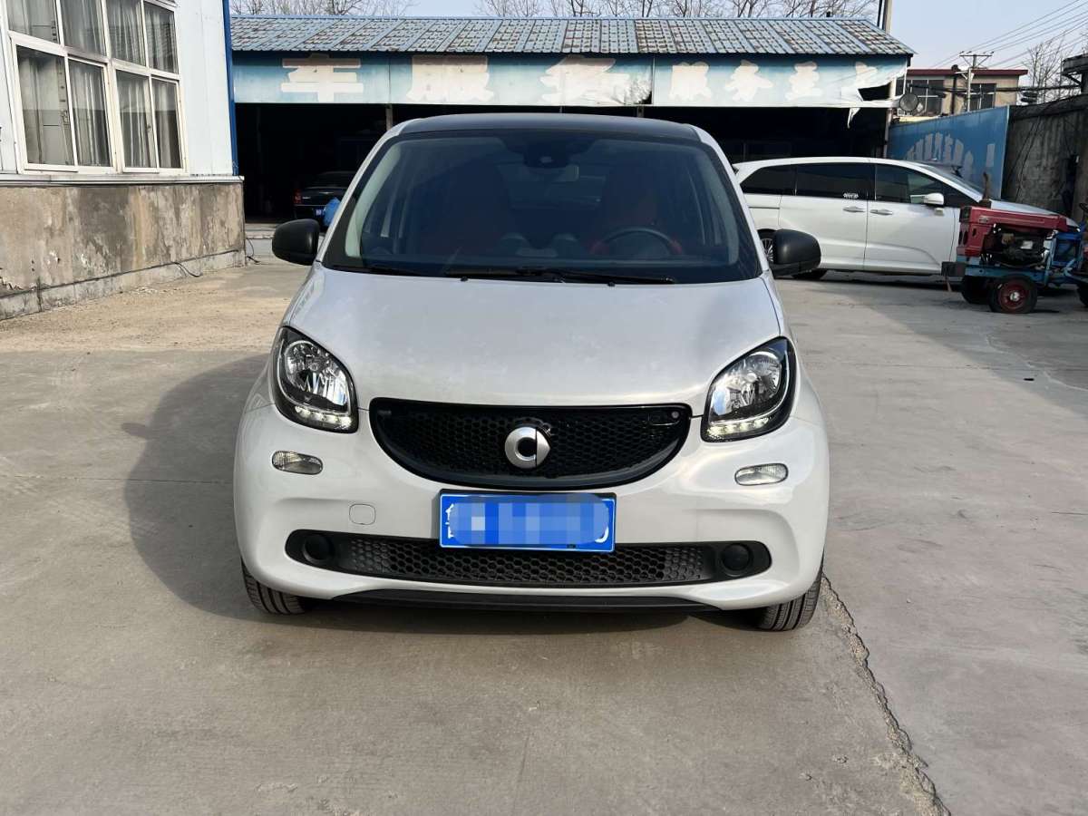 smart forfour  2016款 1.0L 52千瓦激情版圖片