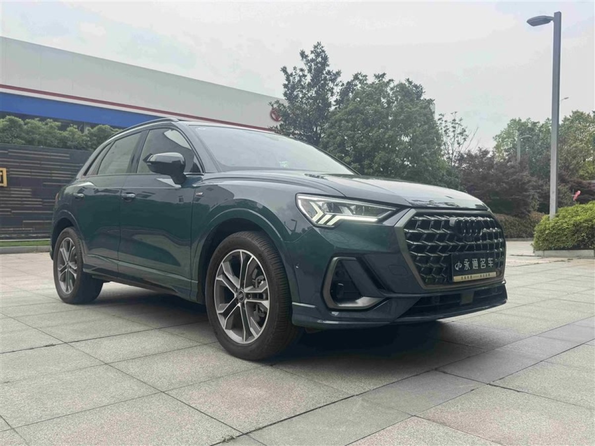奧迪 奧迪Q3  2023款 改款 45 TFSI quattro 時尚動感型圖片