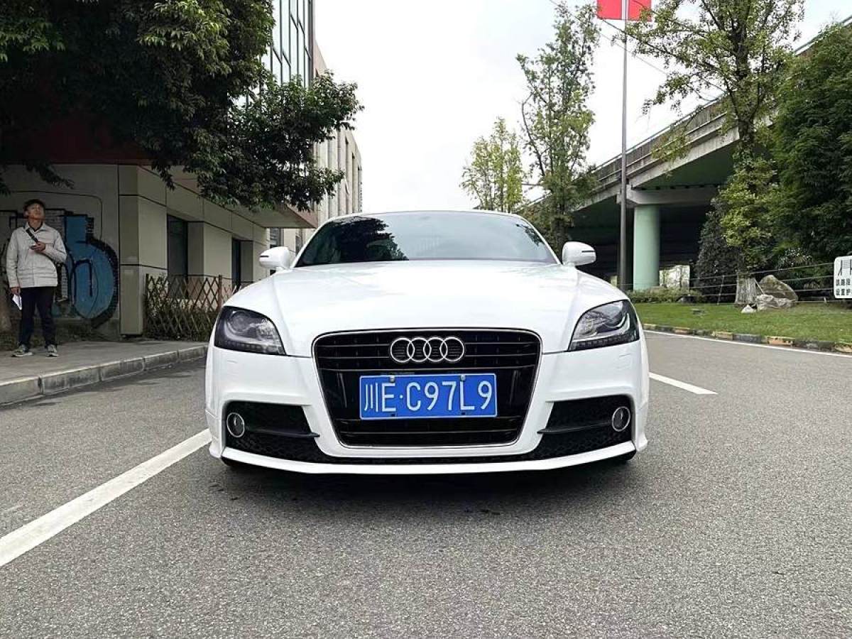 2013年7月奧迪 奧迪TT  2013款 TT Coupe 45 TFSI