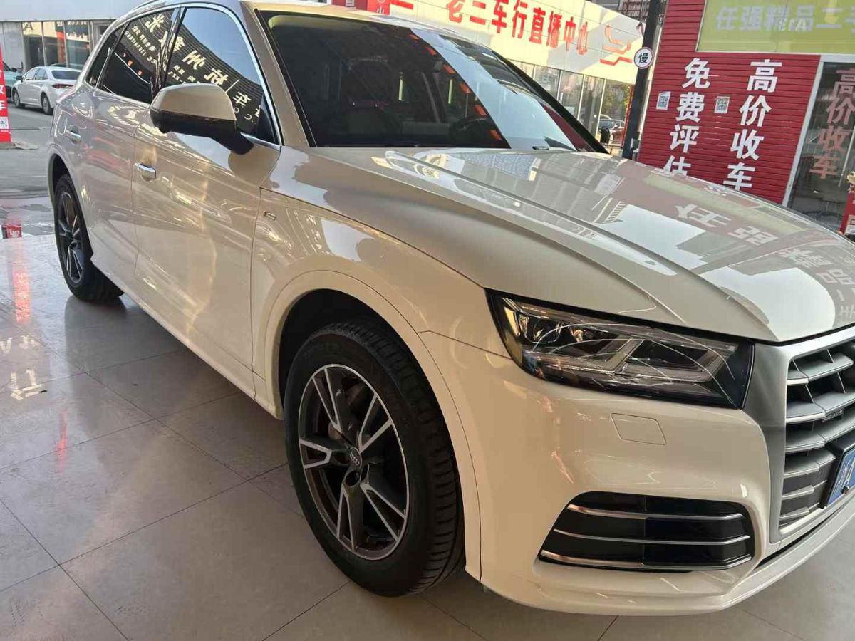 奧迪 奧迪Q3  2019款  35 TFSI 時(shí)尚動(dòng)感型圖片