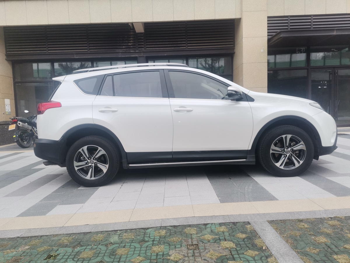 丰田 rav4荣放 2015款 2.0l cvt两驱风尚版图片