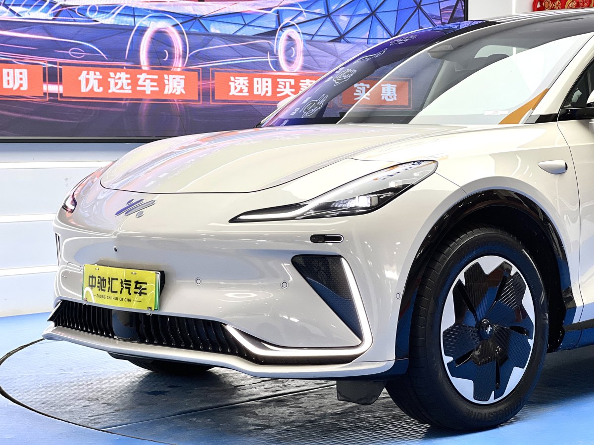 智己 智己LS7  2023款 77kWh Urban Fit后驅(qū)版圖片