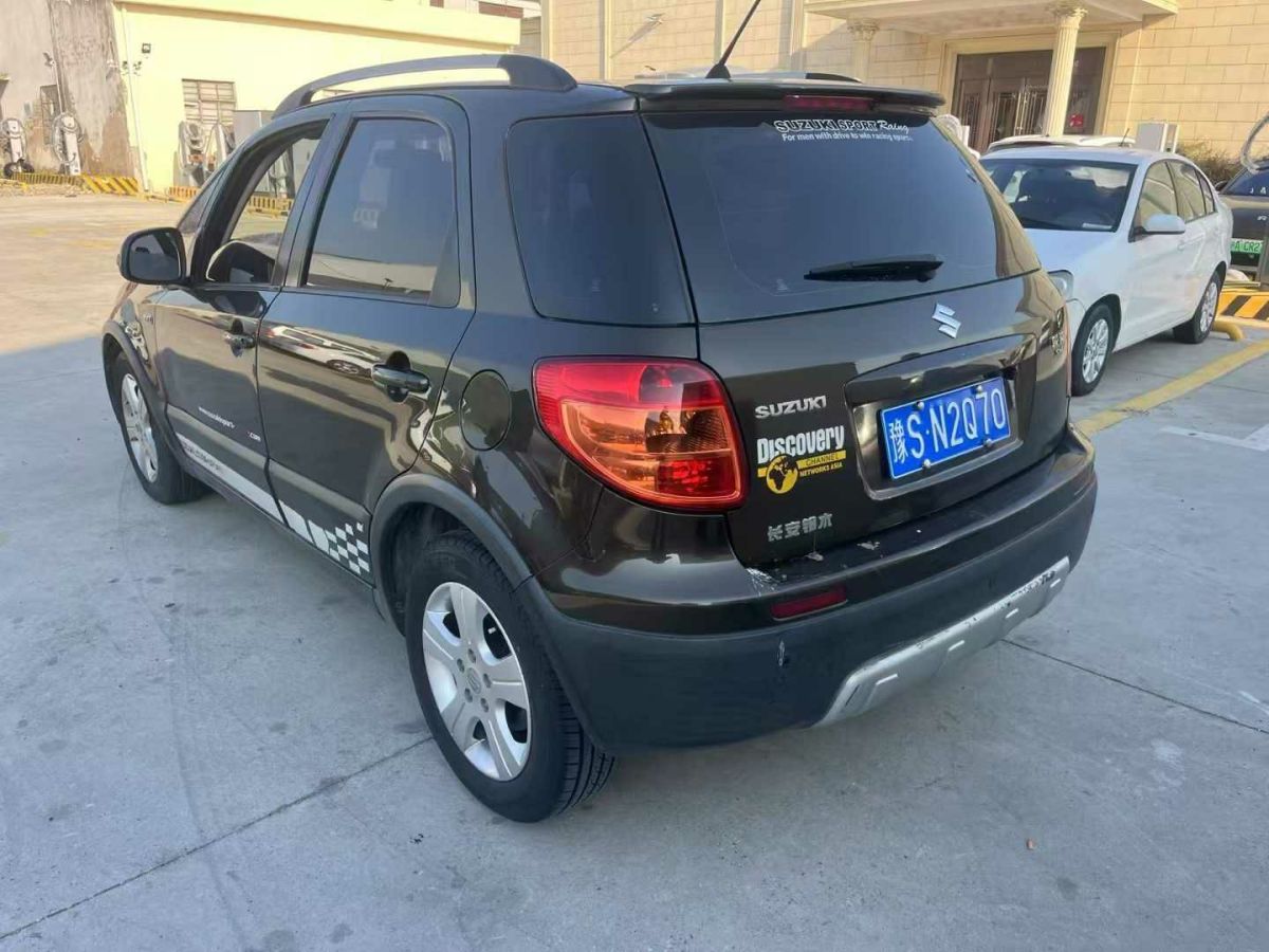 鈴木 天語(yǔ) SX4  2013款 1.6L 自動(dòng)酷銳型圖片