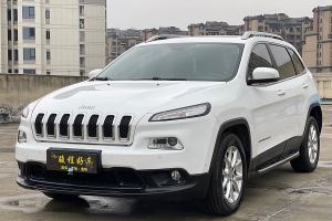 自由光 Jeep 2.0L 優(yōu)越版