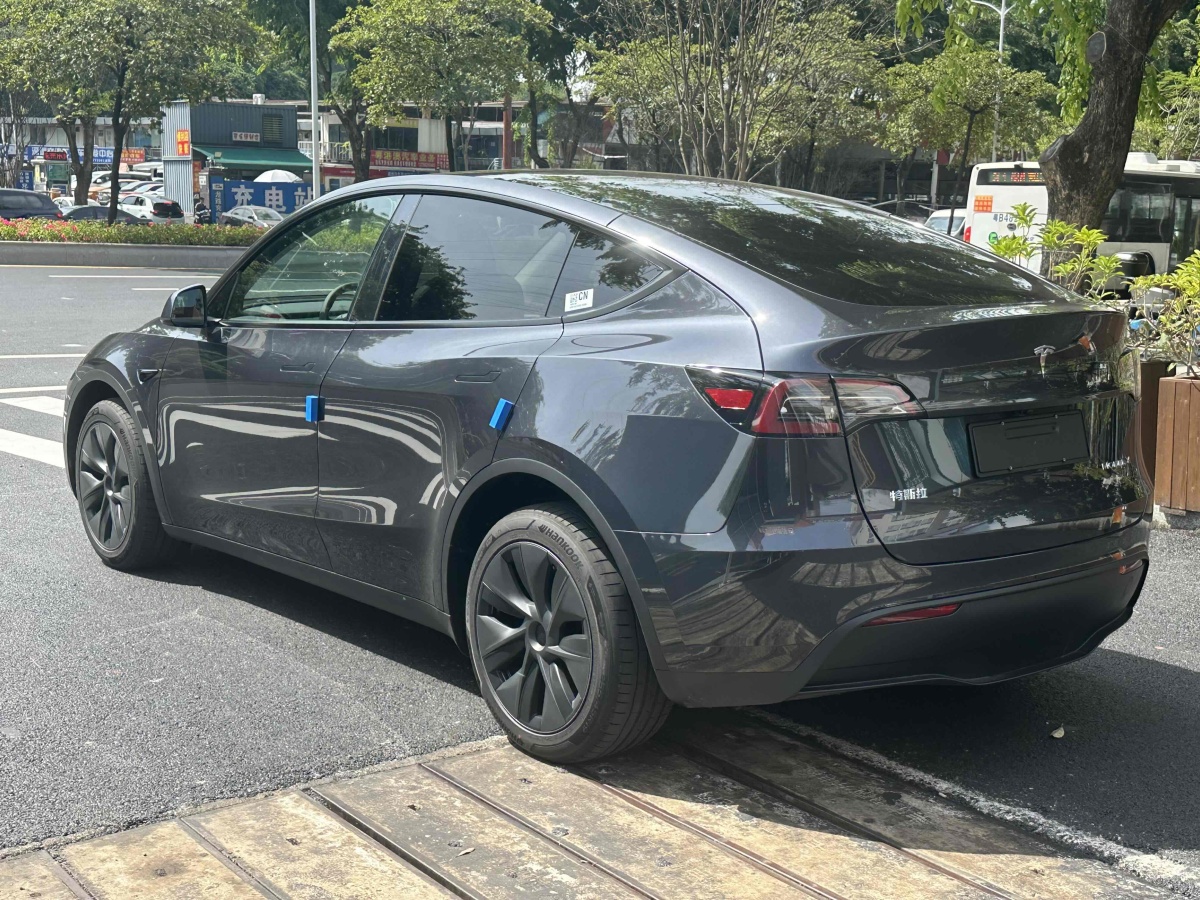 特斯拉 Model Y  2023款 長(zhǎng)續(xù)航煥新版 雙電機(jī)全輪驅(qū)動(dòng)圖片