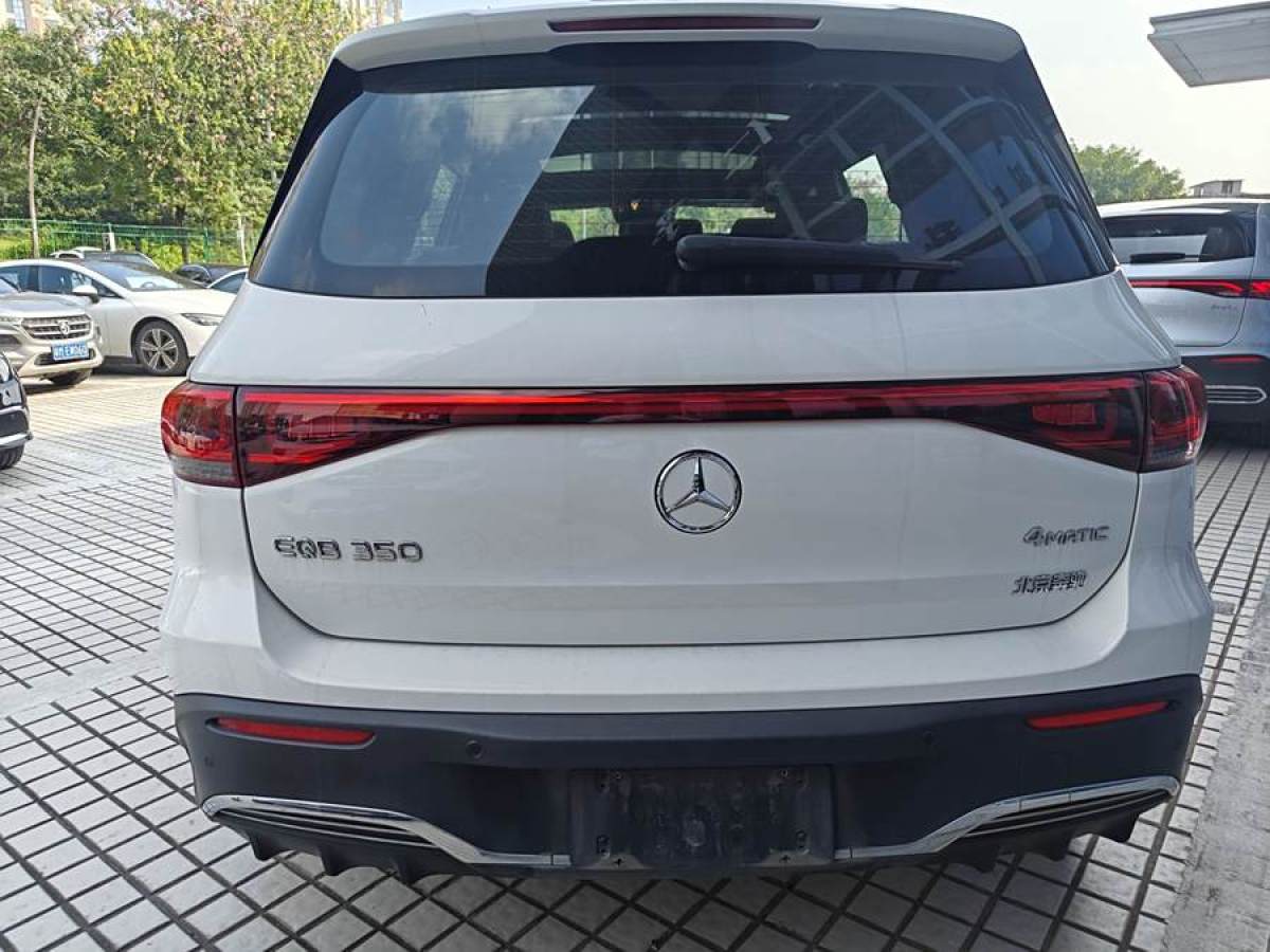 奔馳 奔馳EQB  2022款 EQB 350 4MATIC 首發(fā)特別版圖片