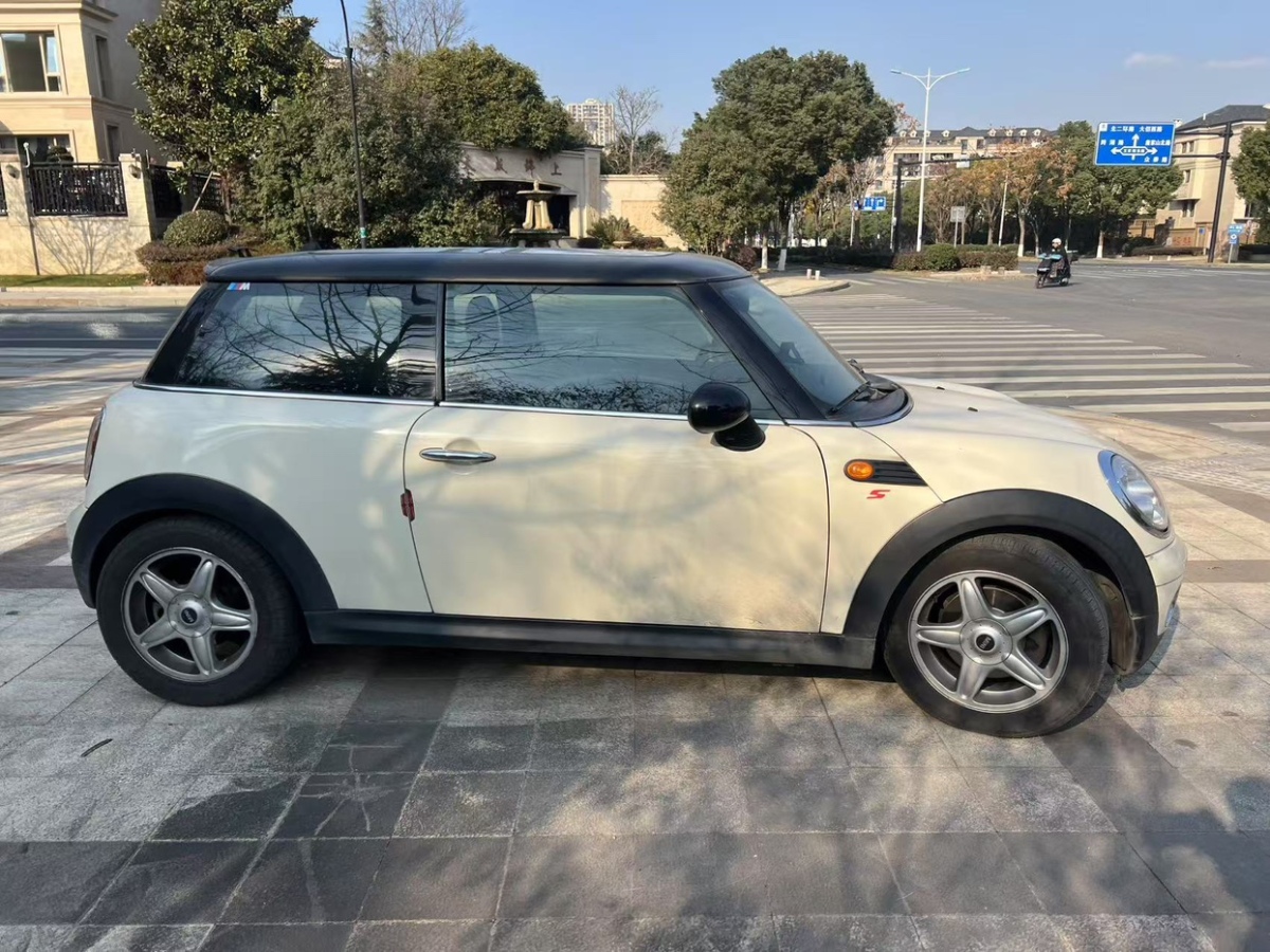 MINI CLUBMAN  2010款 1.6L COOPER Cheer圖片