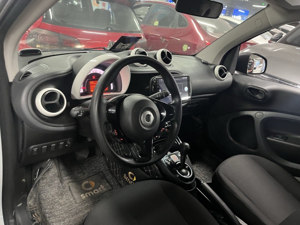 smart fortwo  2018款 1.0L 52千瓦硬頂靈動版圖片