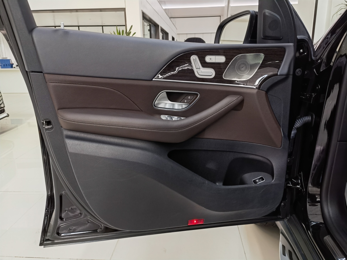 奔驰 奔驰GLE  2020款 改款 GLE 350 4MATIC 时尚型特别版图片