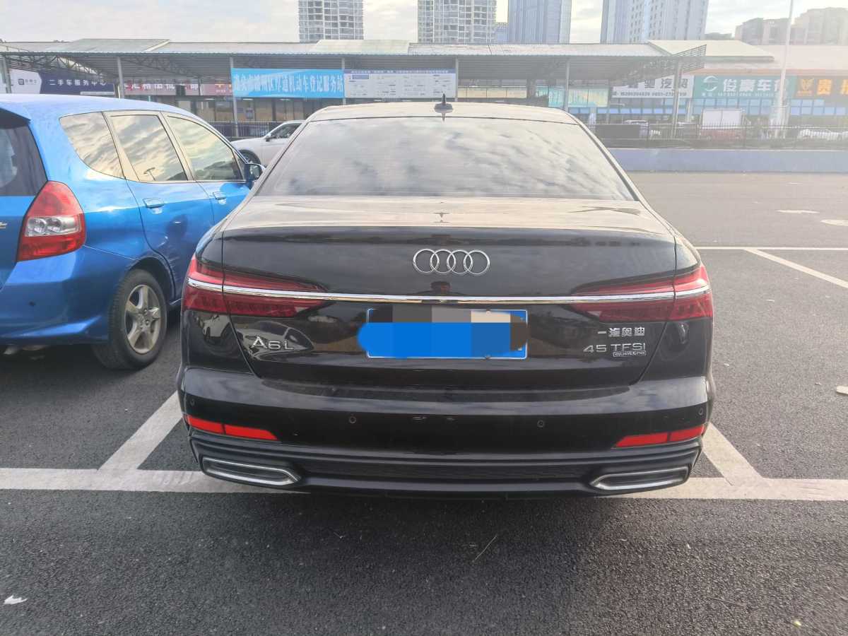 奧迪 奧迪A6L  2021款 45 TFSI quattro 臻選動(dòng)感型圖片