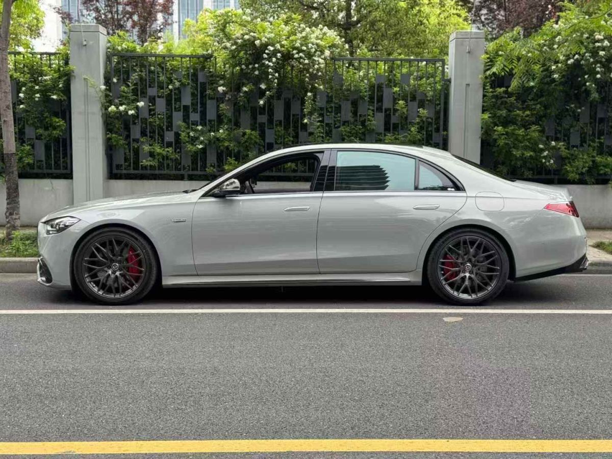 奔馳 奔馳S級(jí)AMG新能源  2025款 AMG S 63 L E Performance圖片