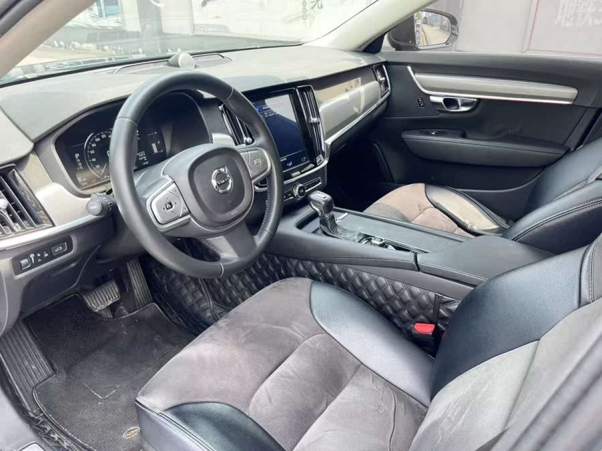 沃爾沃 S90  2019款 T4 智逸版圖片