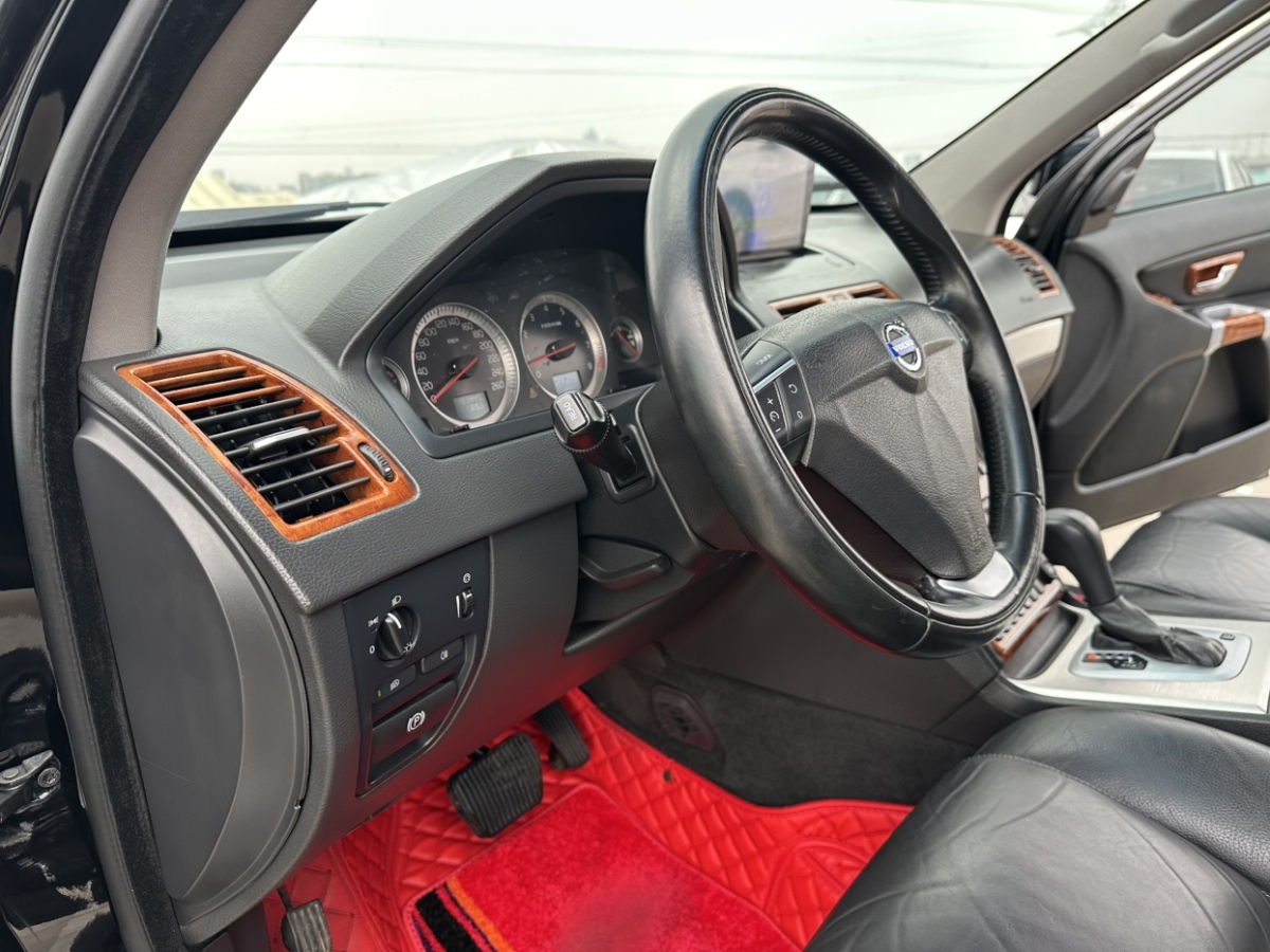 沃爾沃 XC90  2013款 2.5T T5 豪華升級(jí)版圖片