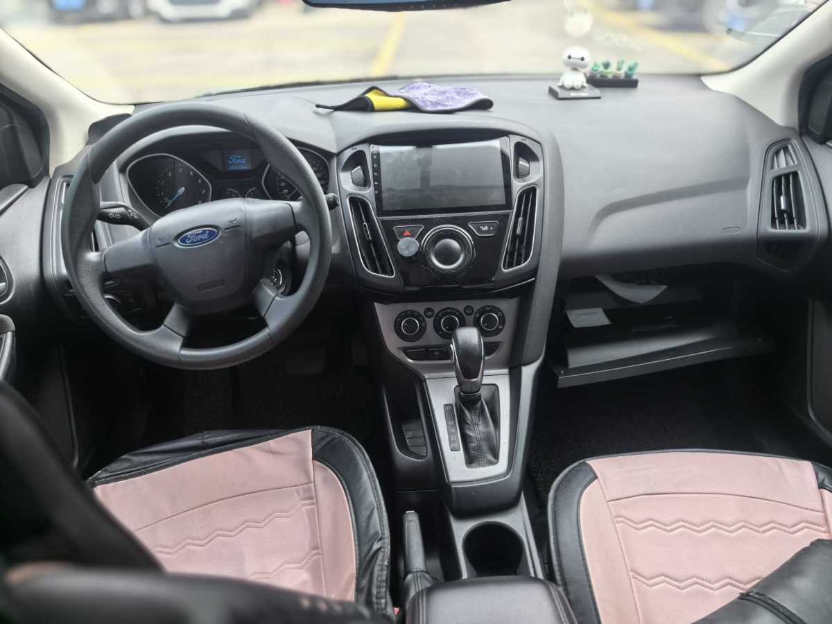 福特 ?？怂? 2012款 兩廂 1.6L 自動舒適型圖片