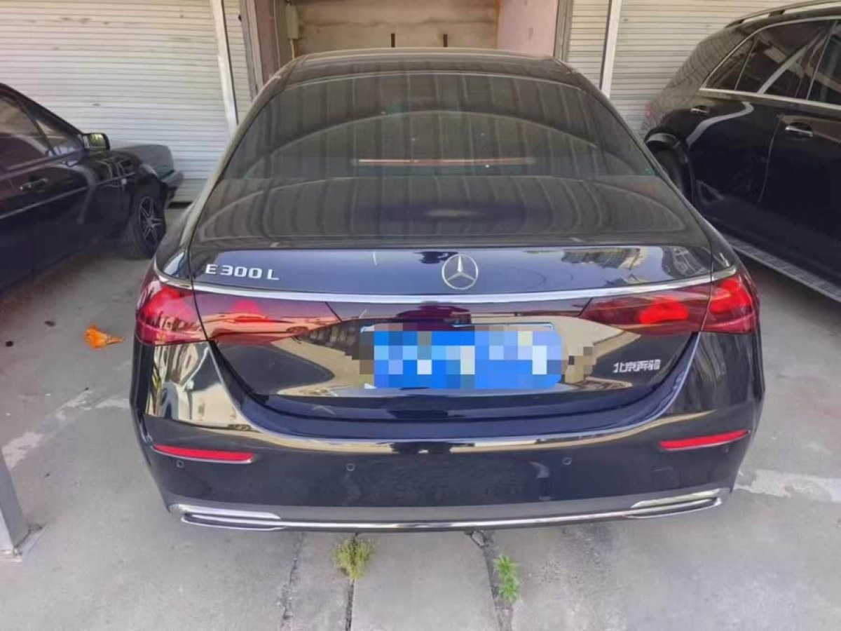 奔馳 奔馳E級  2024款 改款 E 300 L 時尚型圖片