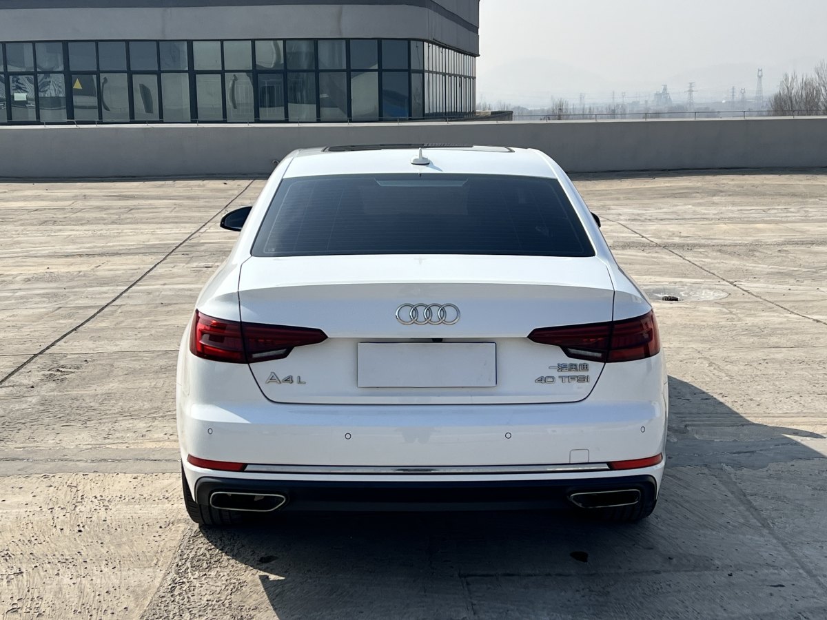 奧迪 奧迪A4L  2019款 40 TFSI 進(jìn)取型 國(guó)VI圖片