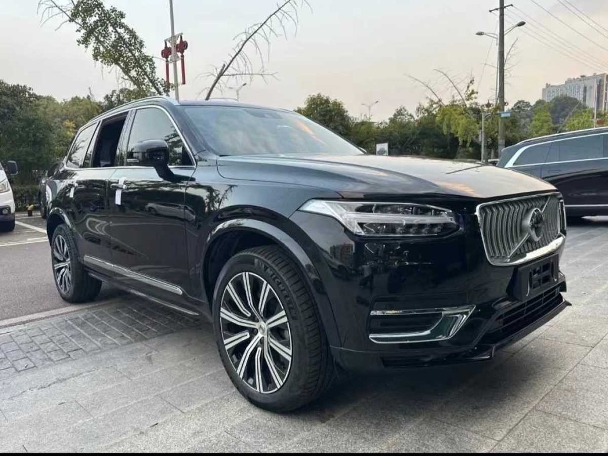 2022年3月沃爾沃 XC90  2022款 B5 智行豪華版 5座