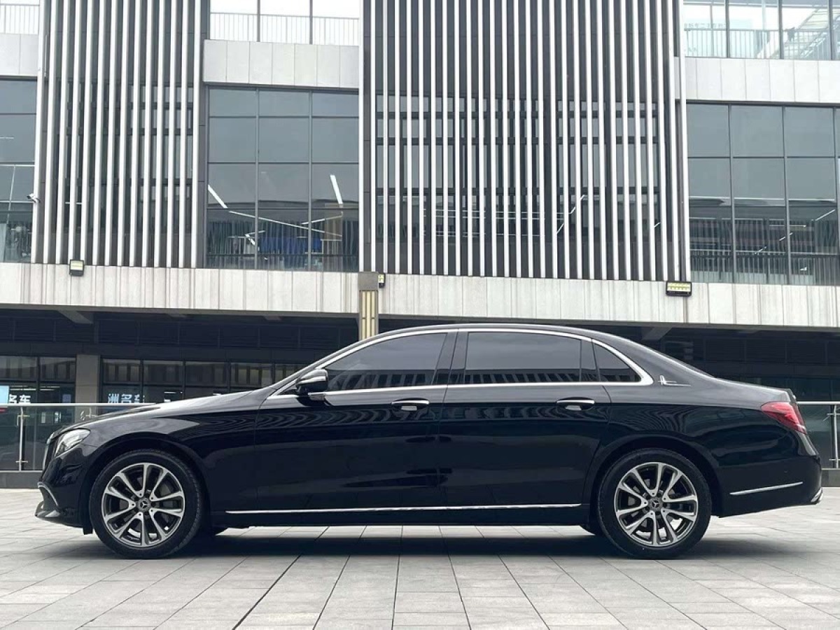 奔馳 奔馳E級(jí)  2020款 E 300 L 豪華型圖片