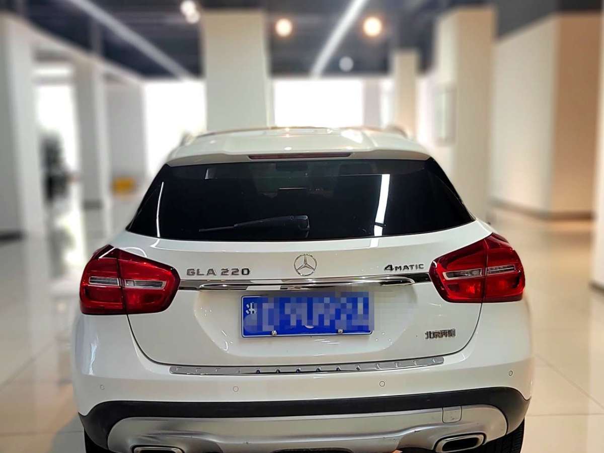 奔馳 奔馳GLA  2015款 GLA 220 4MATIC 時尚型圖片