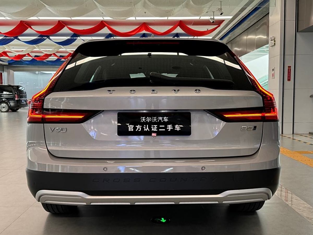 2023年8月沃爾沃 V90  2024款 Cross Country B5 AWD 智遠版