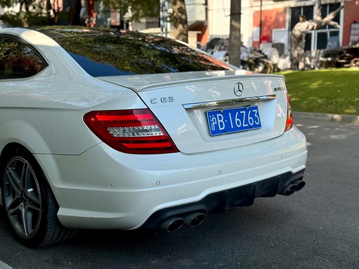 奔馳 奔馳C級(jí)AMG  2012款 AMG C 63 Coupe 動(dòng)感型圖片