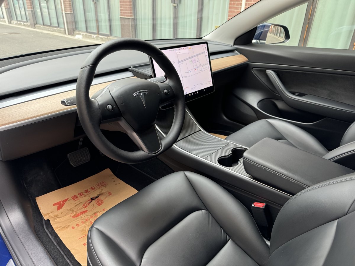 特斯拉 Model 3  2019款 標準續(xù)航后驅(qū)升級版圖片