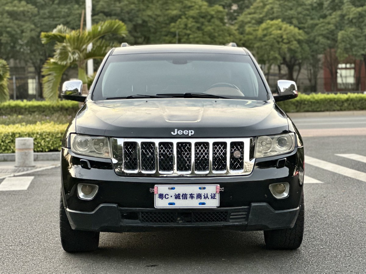 Jeep 大切諾基  2012款 5.7L 旗艦導(dǎo)航版圖片