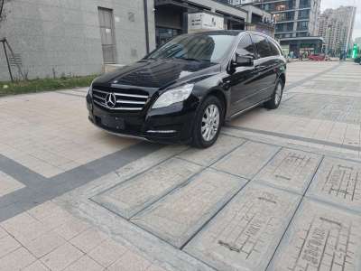 2017年6月 奔驰 奔驰R级(进口) R 320 4MATIC 豪华型臻藏版图片