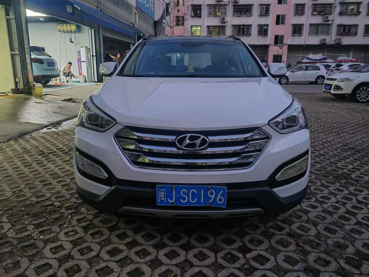 2013年12月現(xiàn)代 朗動  2013款 1.6L 自動尊貴型