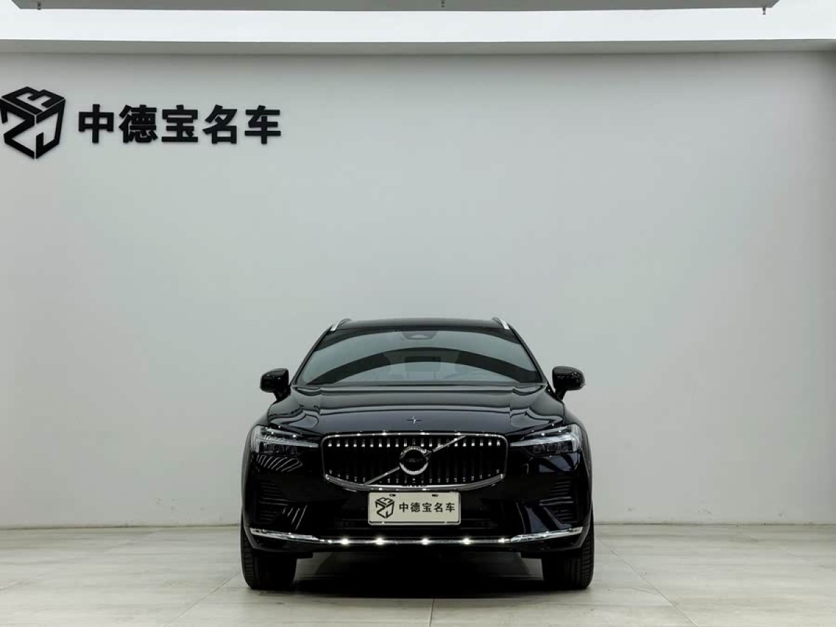 沃爾沃 XC60  2023款 B5 四驅(qū)智逸豪華版圖片